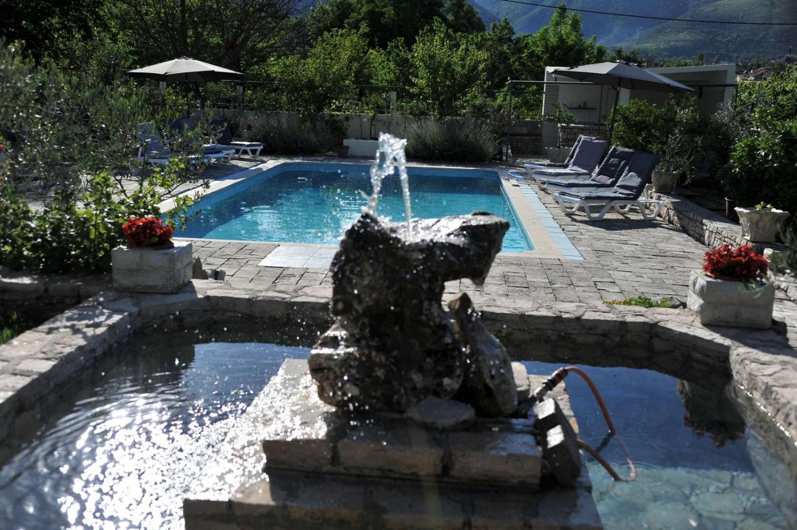 Ferienwohnung Pool House Maslina Mostar Exterior foto